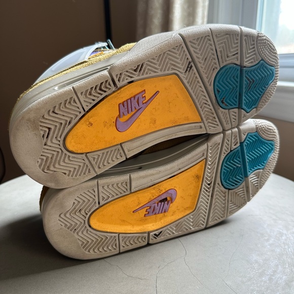 JORDAN DESERT MOSS 4s - Picture 9 of 9